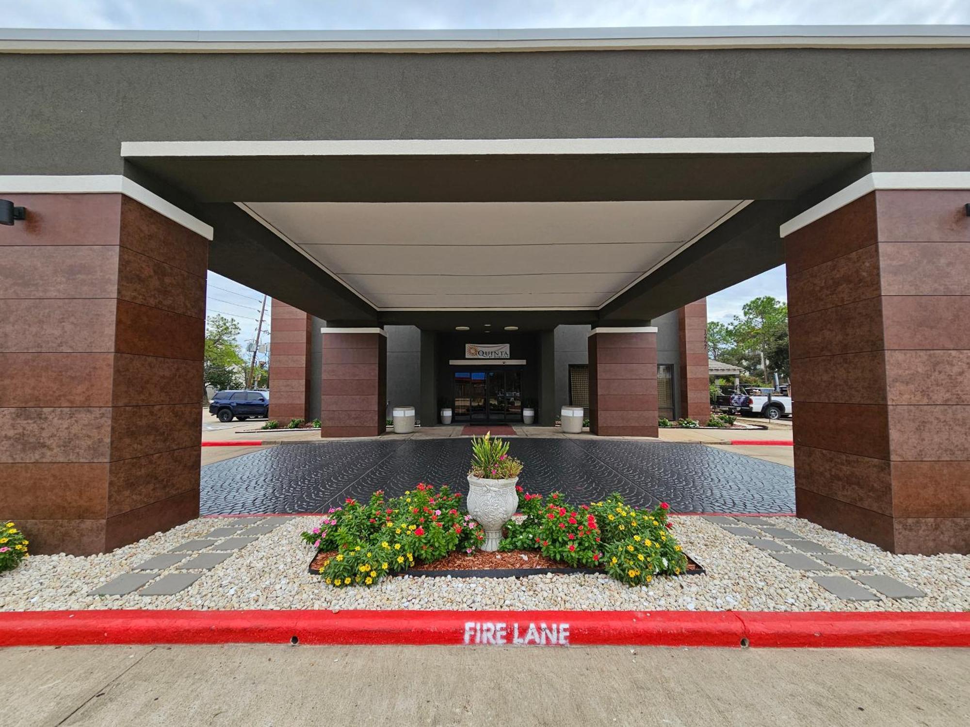 La Quinta By Wyndham Houston Stafford Sugarland Hotel Exterior photo